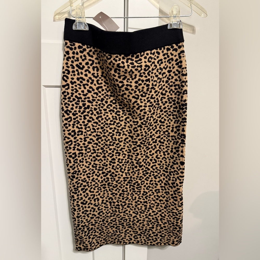 Ann Taylor Black and Tan Leopard Pencil Skirt